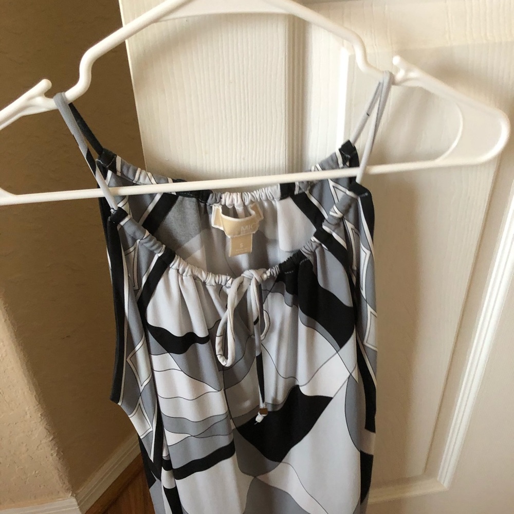 EUC cute top. Perfect for summer